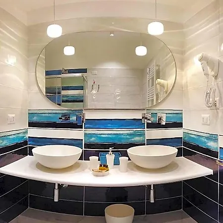 Cannone53 Bed & Breakfast 4*
